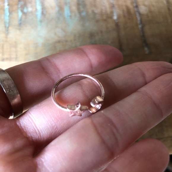 Rose gold star and moon wrap around ring - Picture 7 of 7